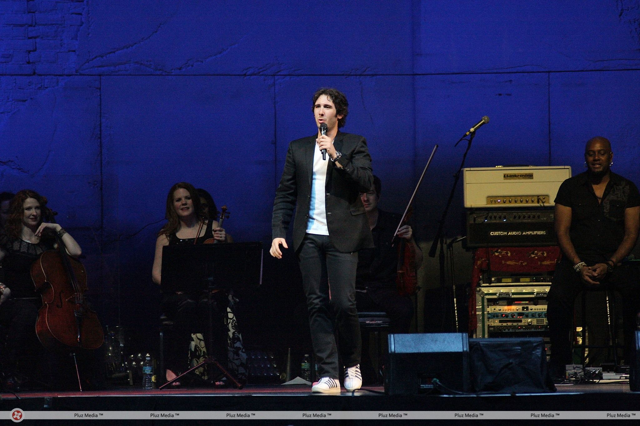 Josh Groban performs at the Bank Atlantic Center | Picture 111492